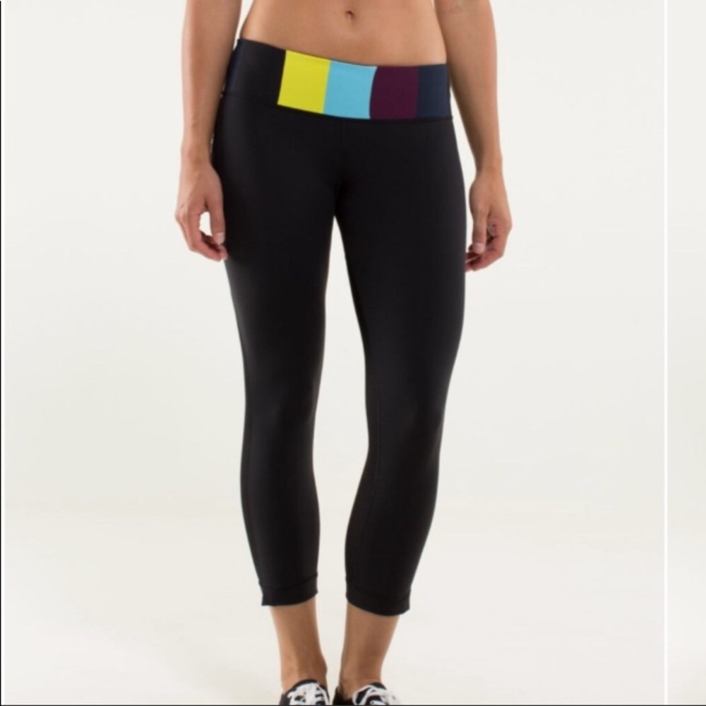 Lulu Journey Crop With Mesh At The Bottom - image 1